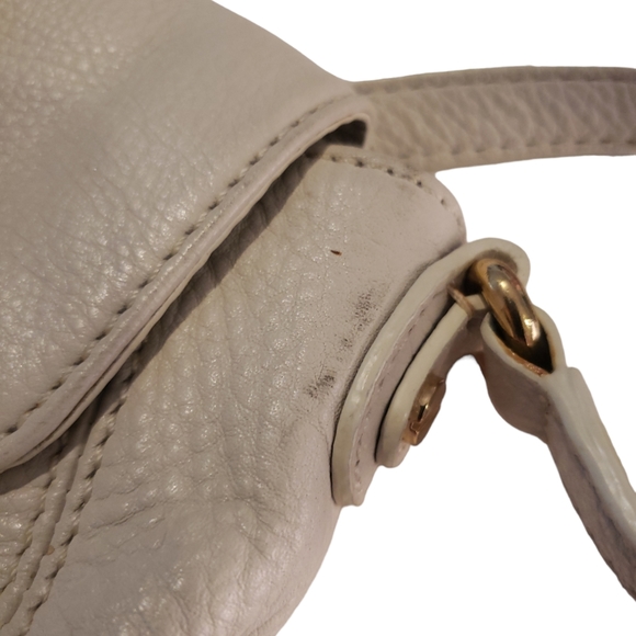 Michael Kors Charlton White Purse - Picture 9 of 11